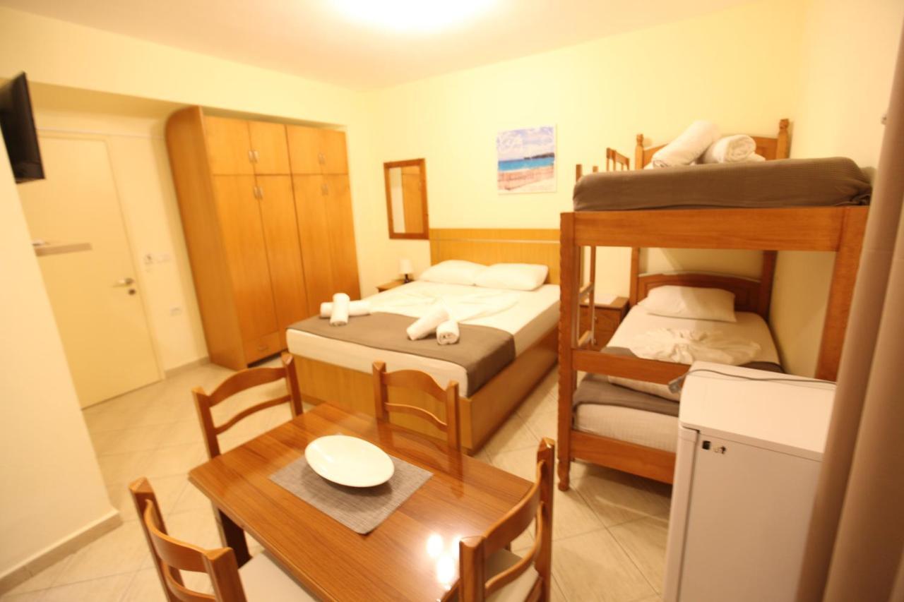 Hotel Prishtina Σαράντα Εξωτερικό φωτογραφία