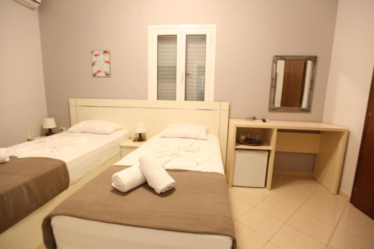 Hotel Prishtina Σαράντα Εξωτερικό φωτογραφία