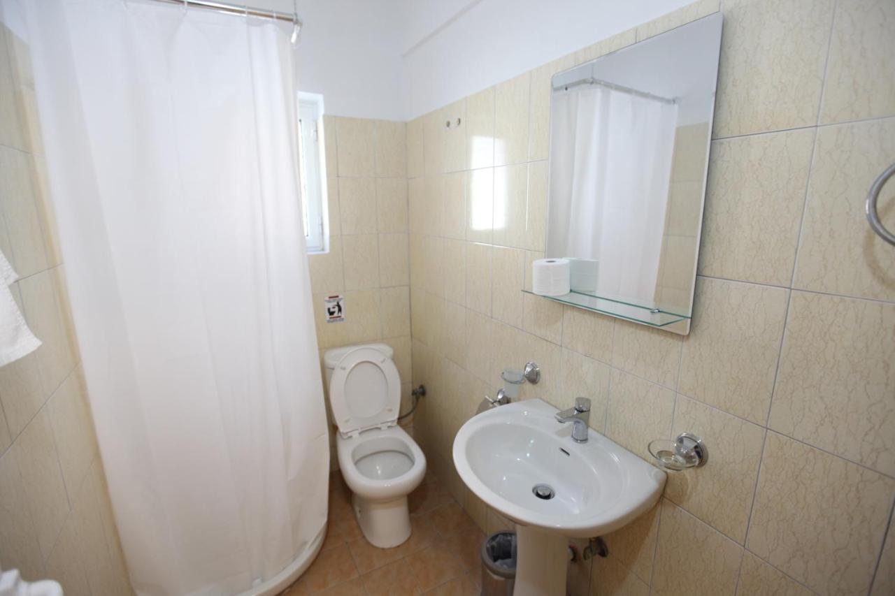 Hotel Prishtina Σαράντα Εξωτερικό φωτογραφία