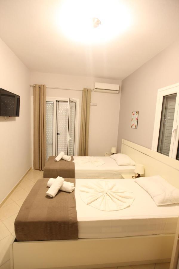 Hotel Prishtina Σαράντα Εξωτερικό φωτογραφία