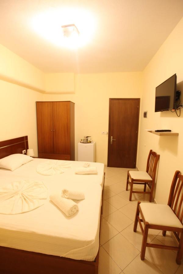 Hotel Prishtina Σαράντα Εξωτερικό φωτογραφία