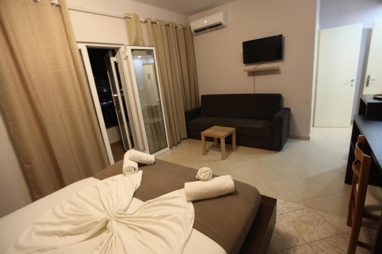 Hotel Prishtina Σαράντα Εξωτερικό φωτογραφία