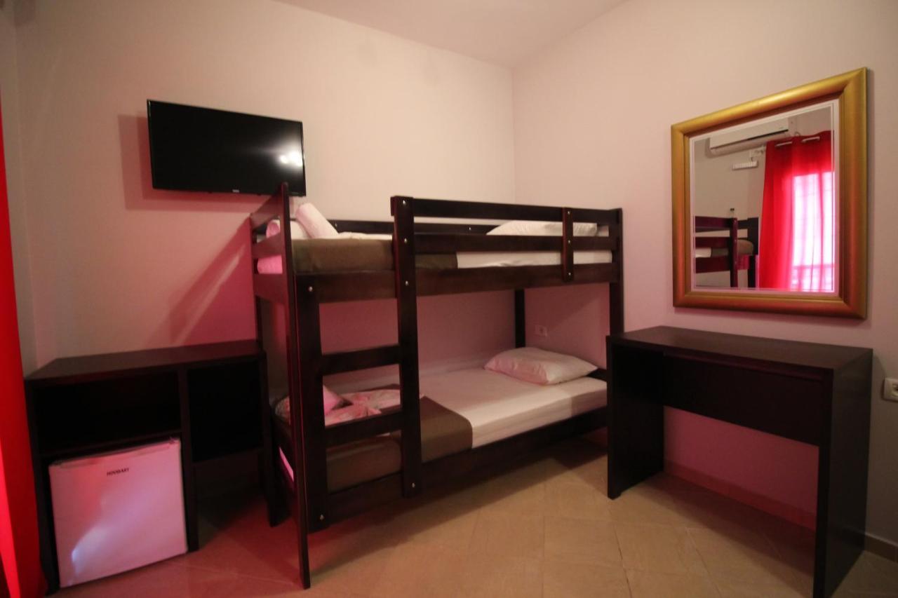 Hotel Prishtina Σαράντα Εξωτερικό φωτογραφία